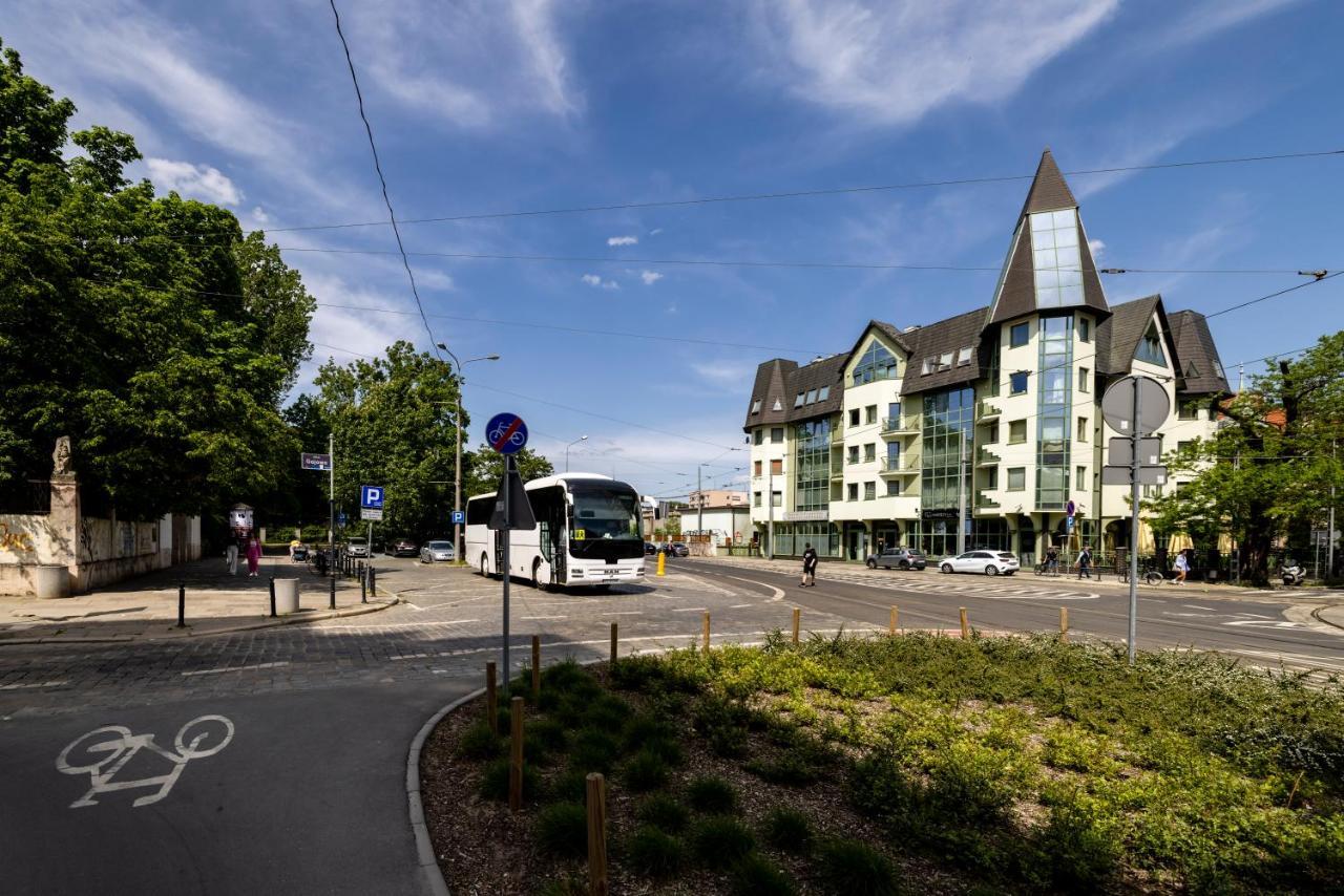 Apartamenty Stare Zoo Poznan Exterior photo